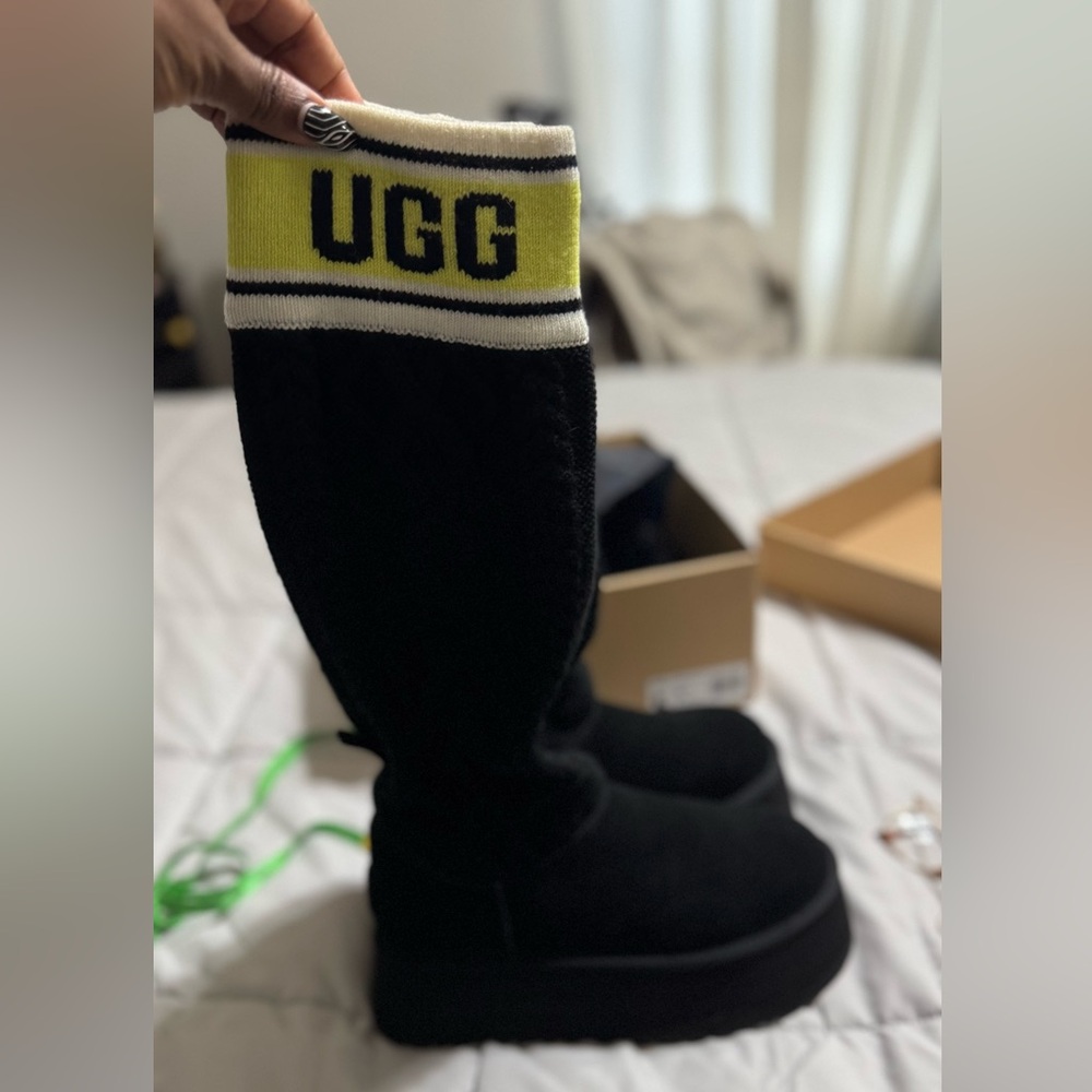 UGG